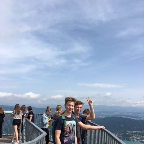 225726F4-7F3E-4AF3-8623-158685359FB2