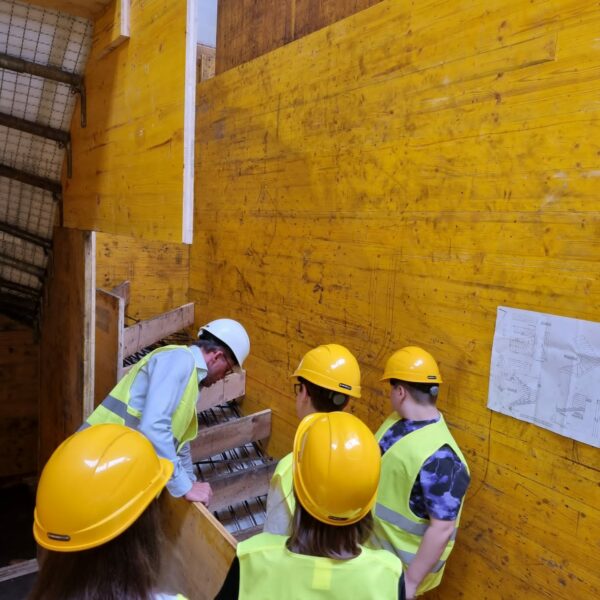 1931F268-FF10-48C1-9C14-E27E0BA3C35D