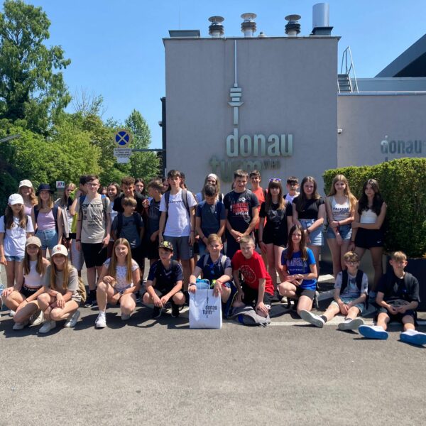 31DF5176-D3ED-47A3-B324-CBD6C2D40F35