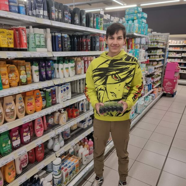 98b9eb18-ae73-41cb-9b8f-33ad2bf3ad16