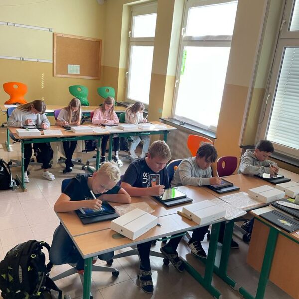 49ba7113-c80c-4848-97eb-616dd1f24282